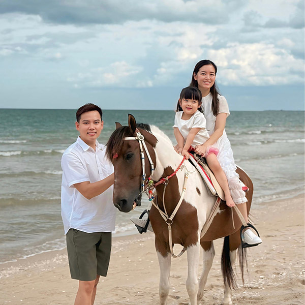 ป้อมเพ็ชร สิริพลานนท์ ป้อมเพ็ชร สิริพลานนท์